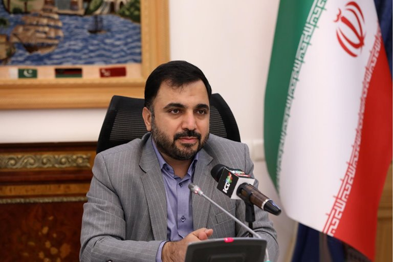وزیر ارتباطات: با حمایت گل‌خانه‌ای و کار نمایشی نمی‌توان مشکلات کشور را حل کرد